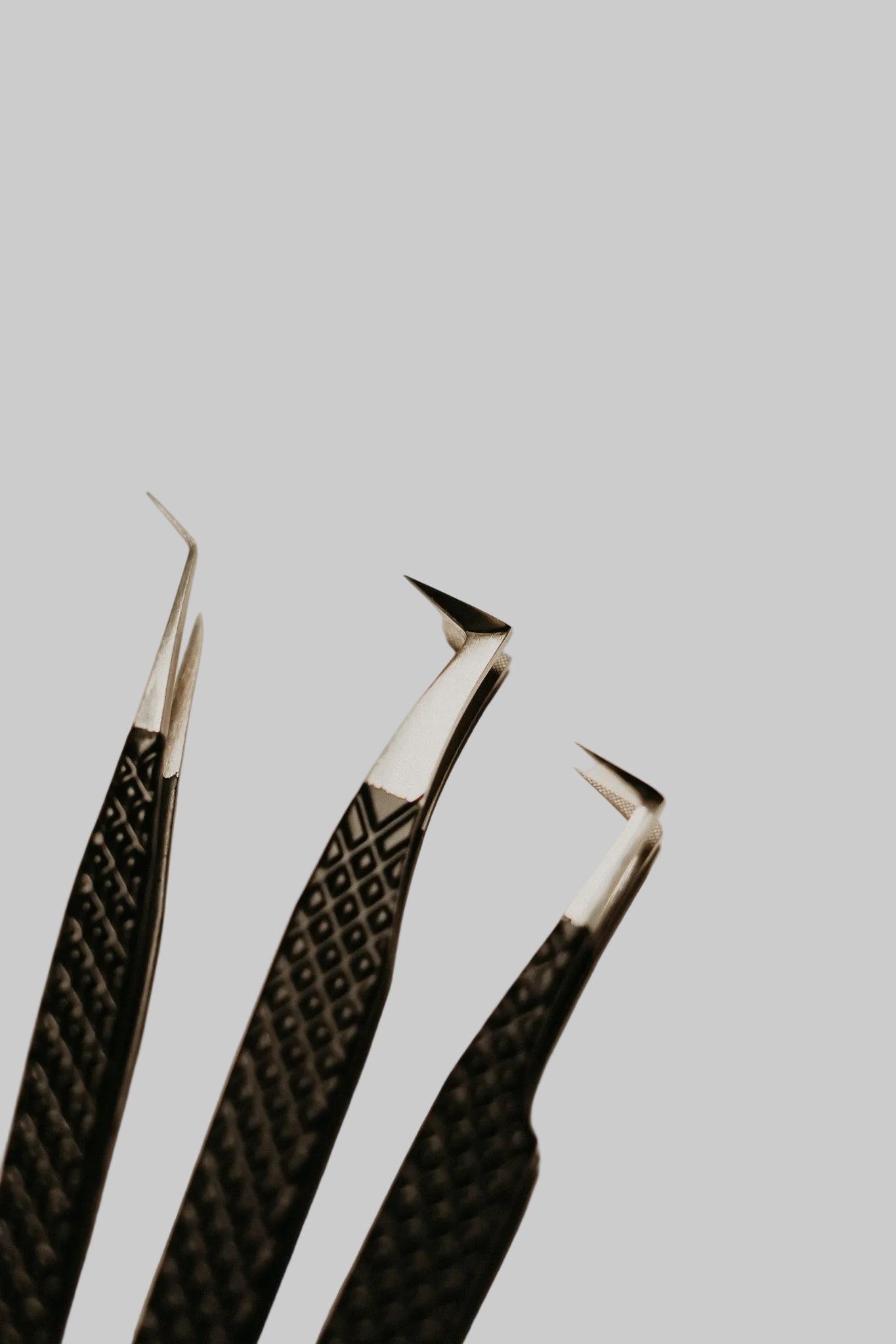 XL Isolation Tweezer